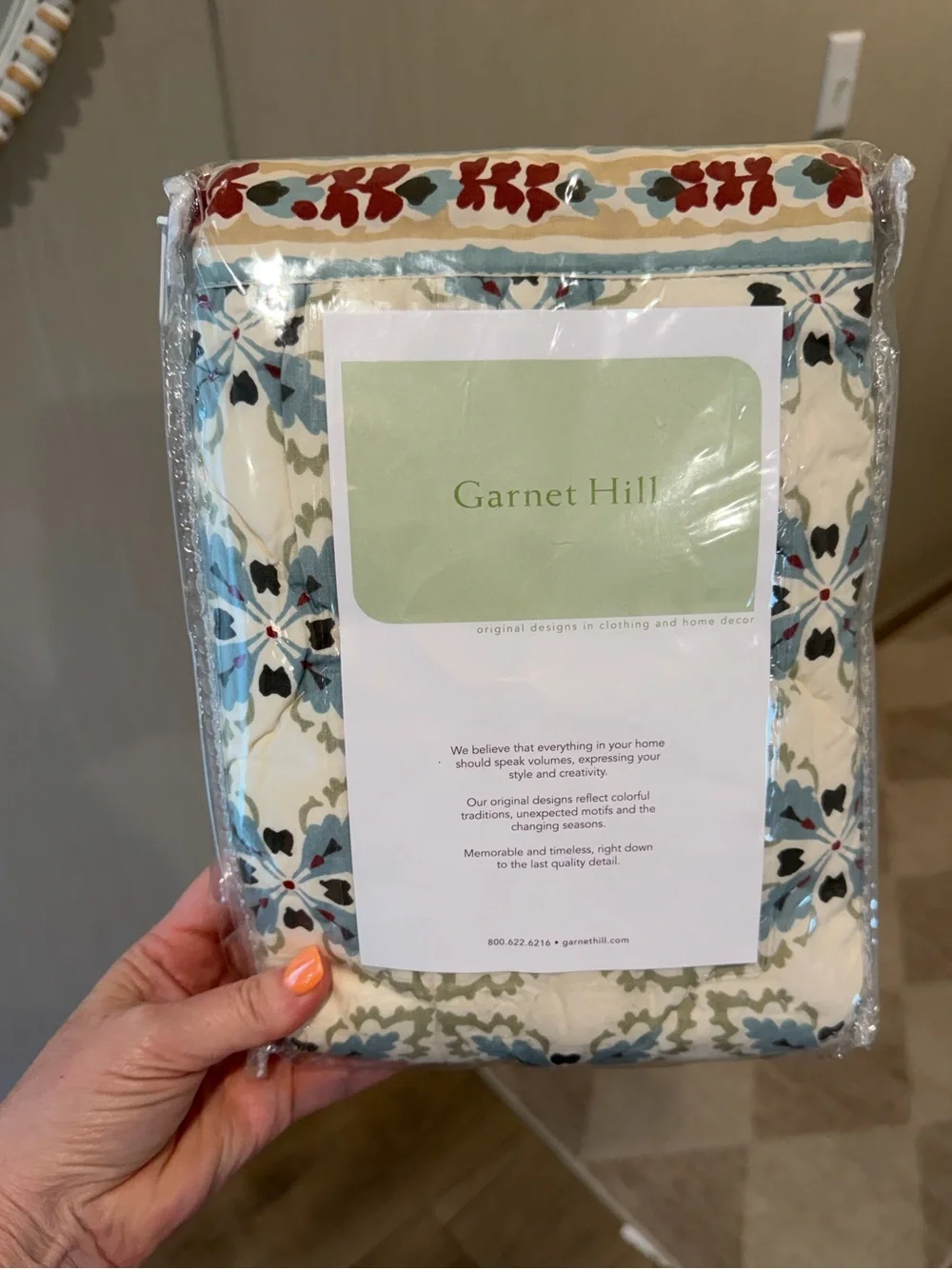 Garnet Hill Size 29x20 Quilted Pillowcase Sham “Floral PAISLEY” One Individual